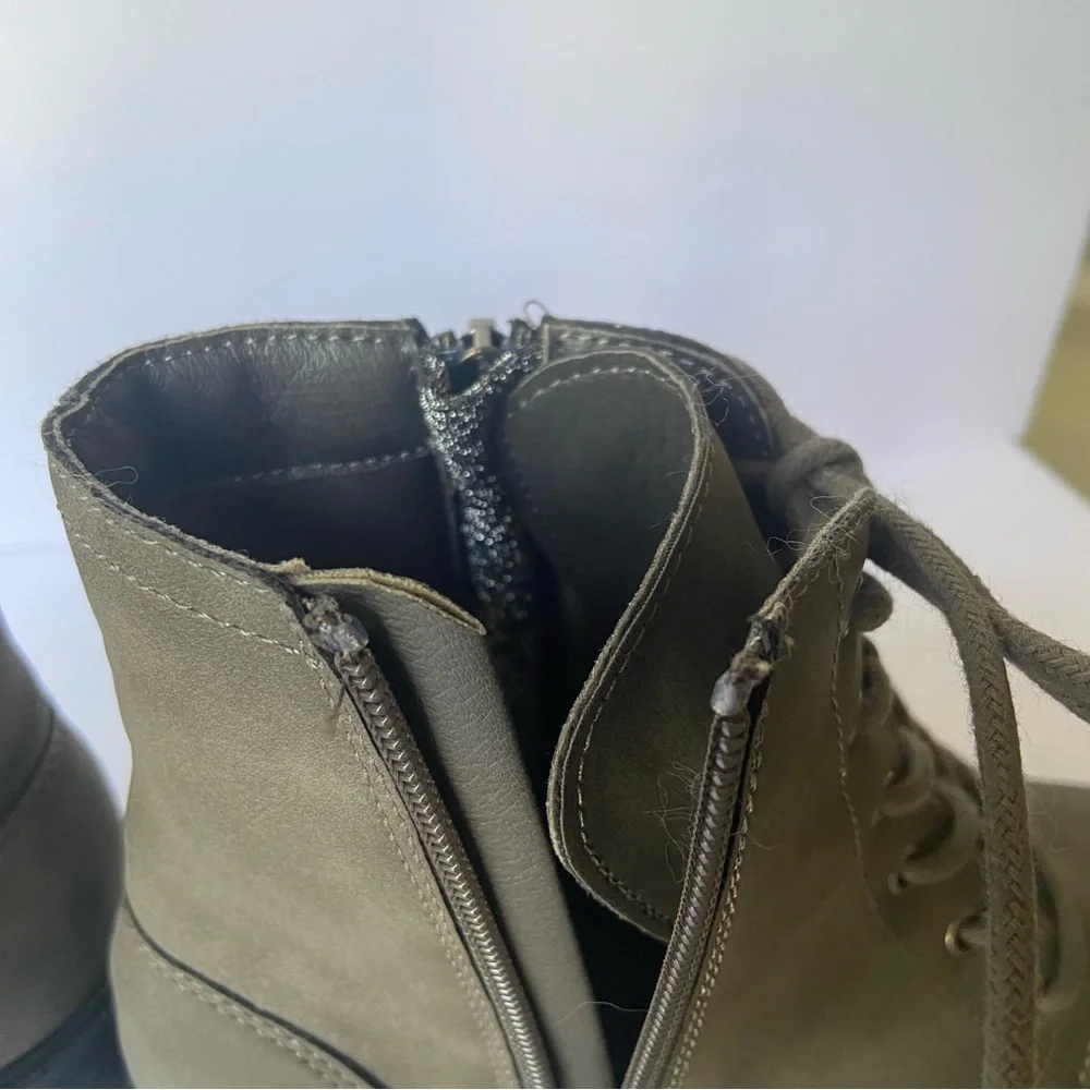 New Mia Girl Casual Boots little girl size 2